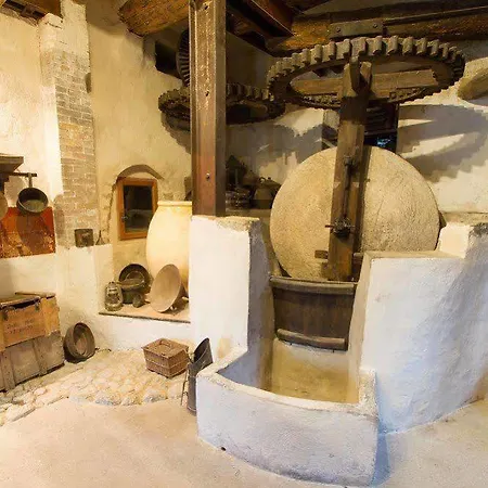 Moulin Sainte Anne Apartman